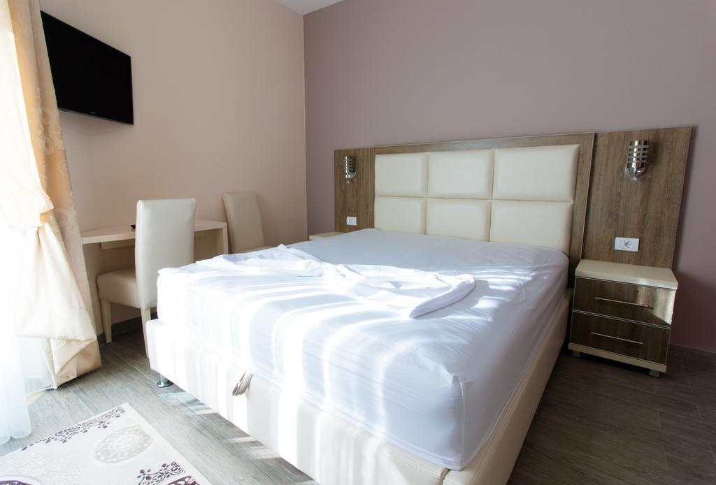 A3 Apartments Ulcinj Luaran gambar